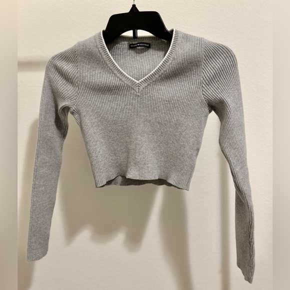 Brandy Melville Tops - Brandy Melville Gray Ribbed Pullover Crop Top​